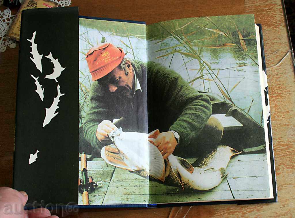 Auction  Fishing - Book, FISHING ENCYCLOPEDIA