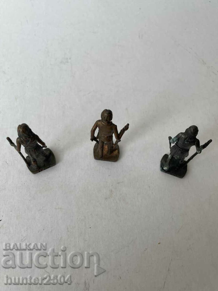 Kinder figurines-3 pcs. - 5 Kinder figurines-3 pcs. - 5