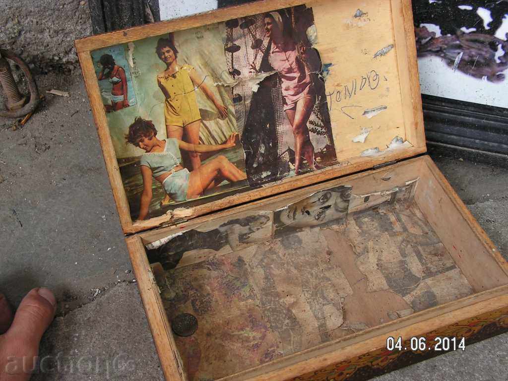 Auction 3226. STAR WOOD PYROGRAPHIC DRAWING BOX Auction 3226. STAR WOOD PYROGRAPHIC DRAWING BOX