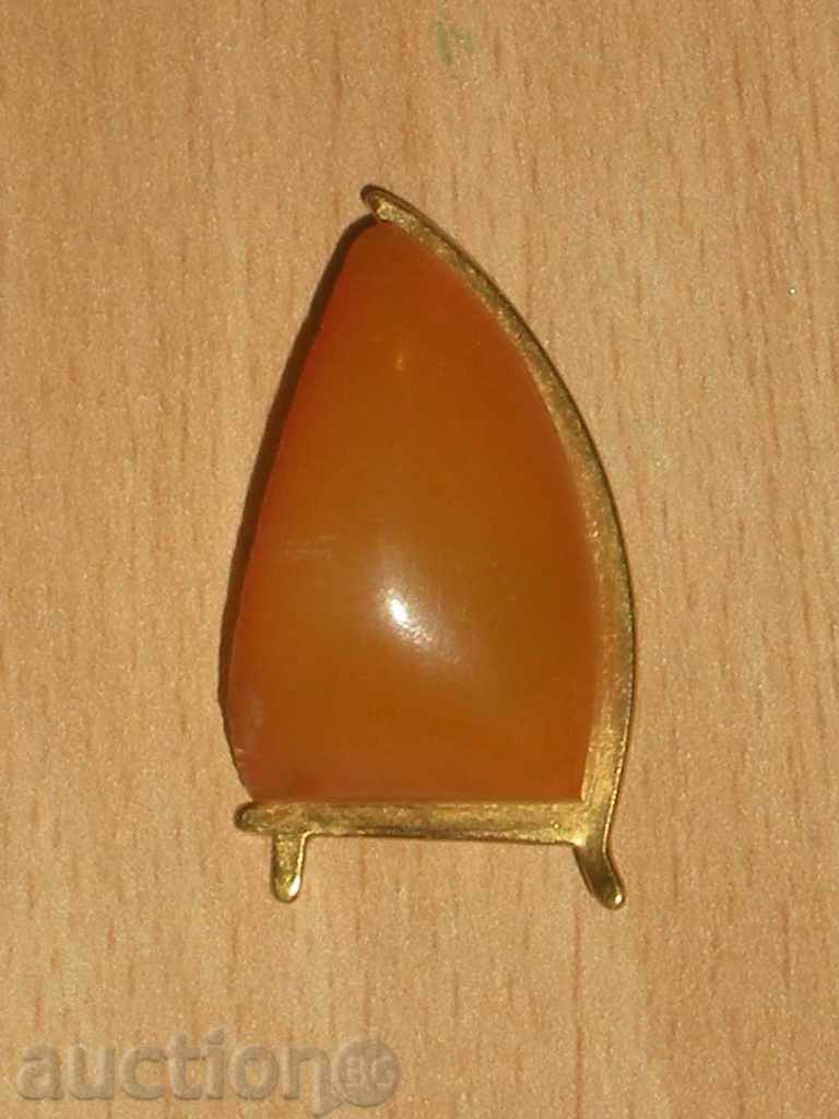 Sell a beautiful old gold brooch and amber. with price 80.00 BGN | € 40.90 Sell a beautiful old gold brooch and amber. with price 80.00 BGN | € 40.90