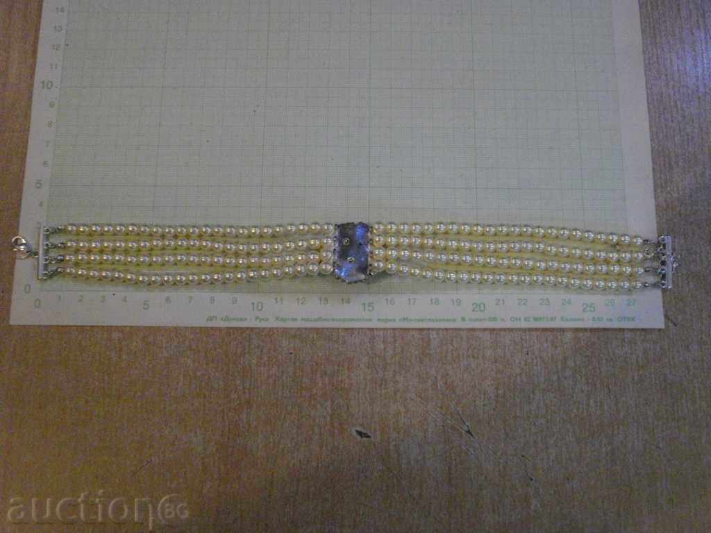 Delivery of Necklace of artificial pearls and stones - 2