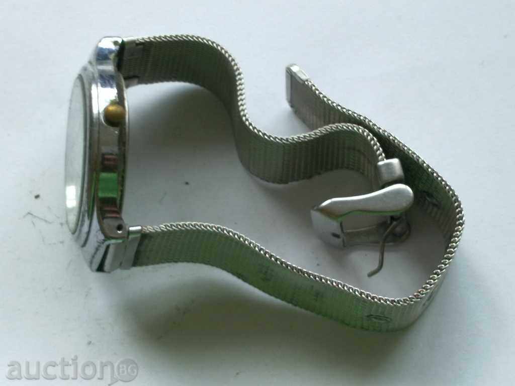 Clock Q & Q with price 5.00 BGN | € 2.56