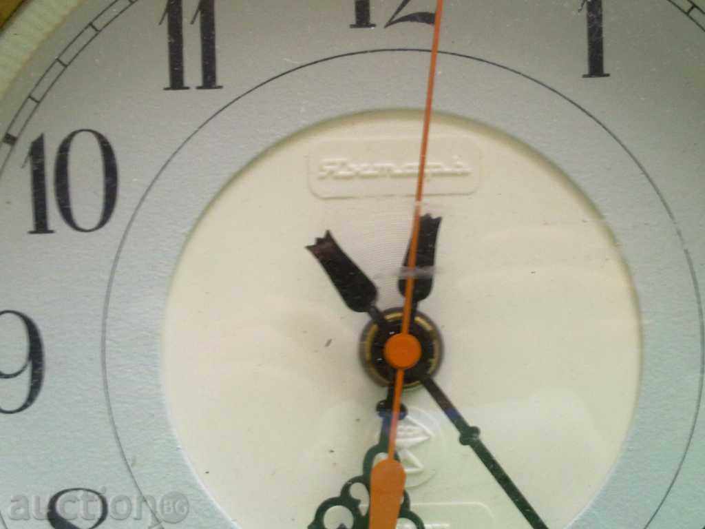 Wall clock Янтарь with price 15.00 BGN | € 7.67
