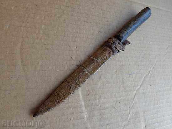 Delivery of Shepherd's knife with horned knives and leather jug, dagger Delivery of Shepherd's knife with horned knives and leather jug, dagger