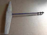 Стар дърводелски маткап, бургия, инструмент, ковано желязо
