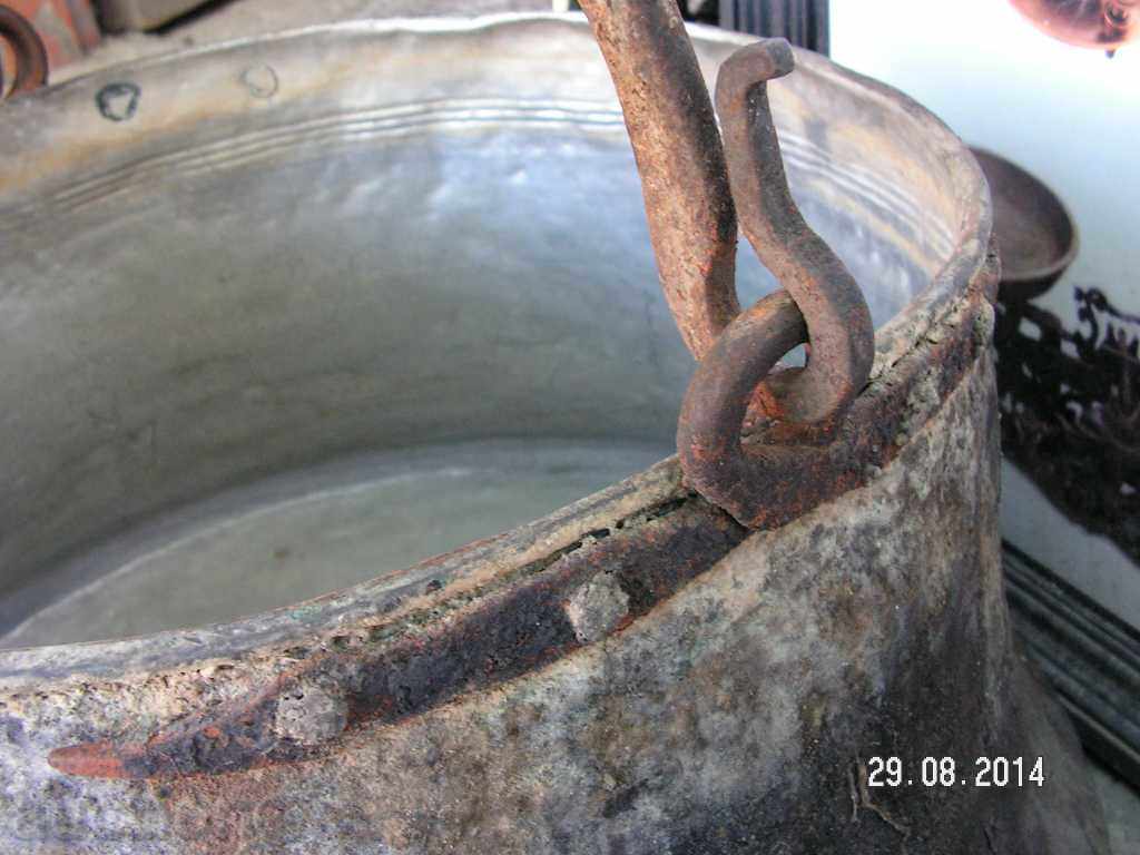 Delivery of 3647. BIG MEDIAC PIRATES CALEDIDISAN AROUND 60 LITERS Delivery of 3647. BIG MEDIAC PIRATES CALEDIDISAN AROUND 60 LITERS