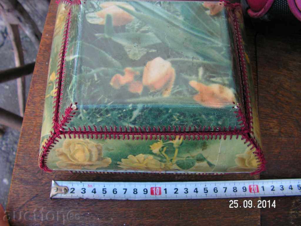 3796. JEWELRY JEWELERY JEWELERY SHIRTS AND HANDMADE PICTURES with price 12.00 BGN | € 6.14 3796. JEWELRY JEWELERY JEWELERY SHIRTS AND HANDMADE PICTURES with price 12.00 BGN | € 6.14