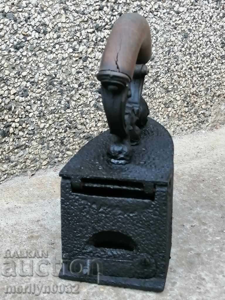 Old iron on fire - 5