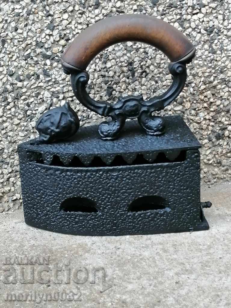 Old iron on fire - 7