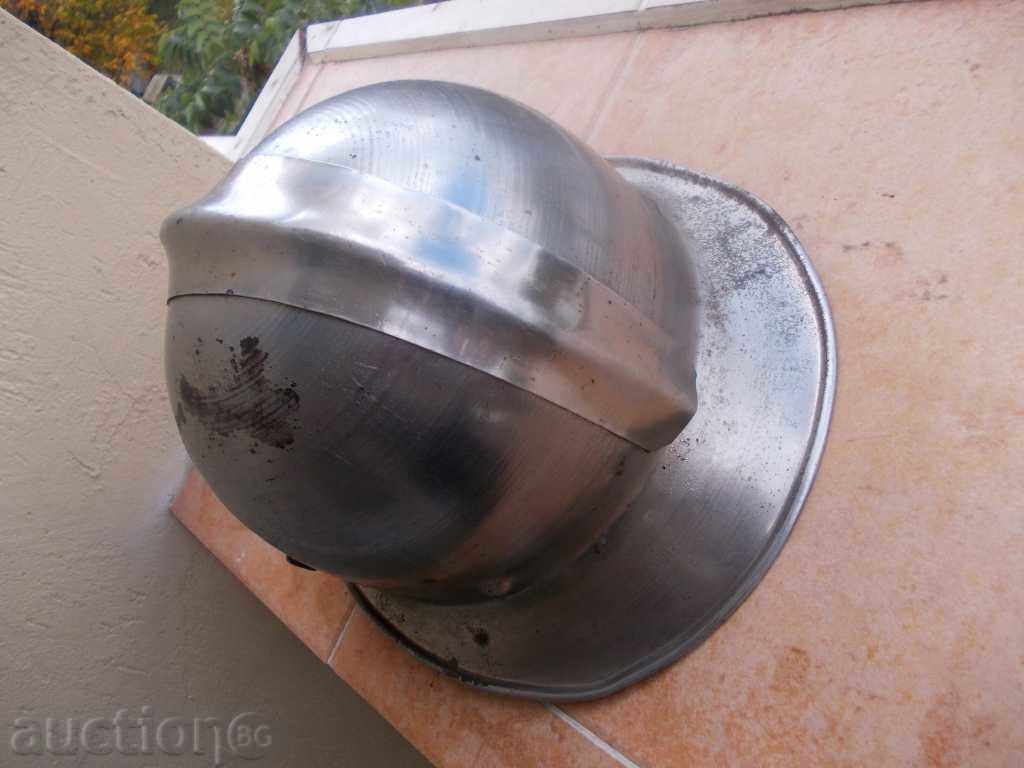 cască cu preț 100.00 BGN | € 51.13