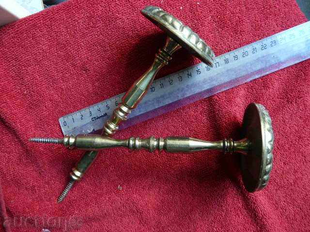 Delivery of Bronze neck grips Delivery of Bronze neck grips