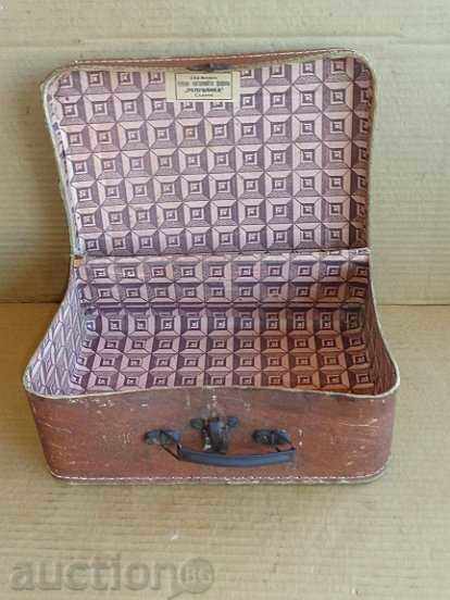 An old suitcase, a bag, a bag, a suitcase from the 1940s with price 49.00 BGN | € 25.05 An old suitcase, a bag, a bag, a suitcase from the 1940s with price 49.00 BGN | € 25.05