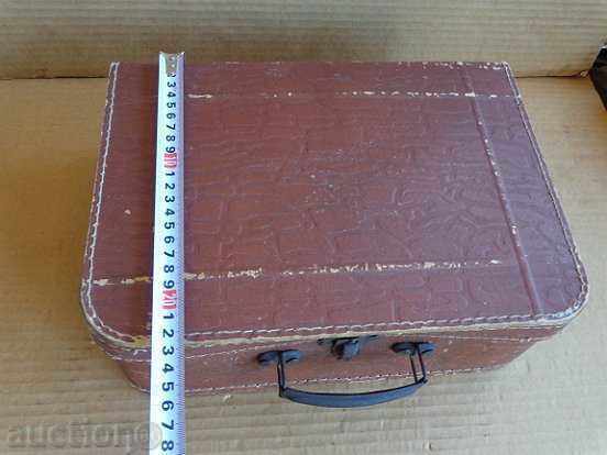 An old suitcase, a bag, a bag, a suitcase from the 1940s - 5 An old suitcase, a bag, a bag, a suitcase from the 1940s - 5