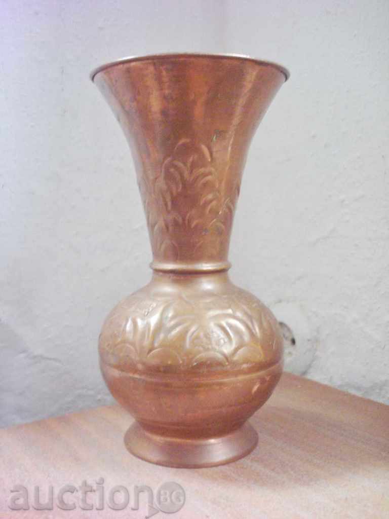 Стара медна ваза