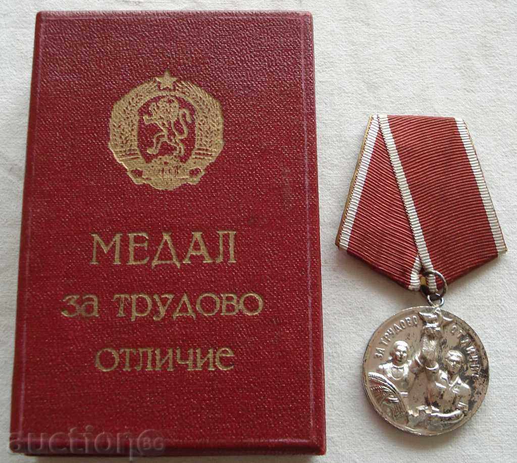 2235. Medallion For Work Honor Original Box