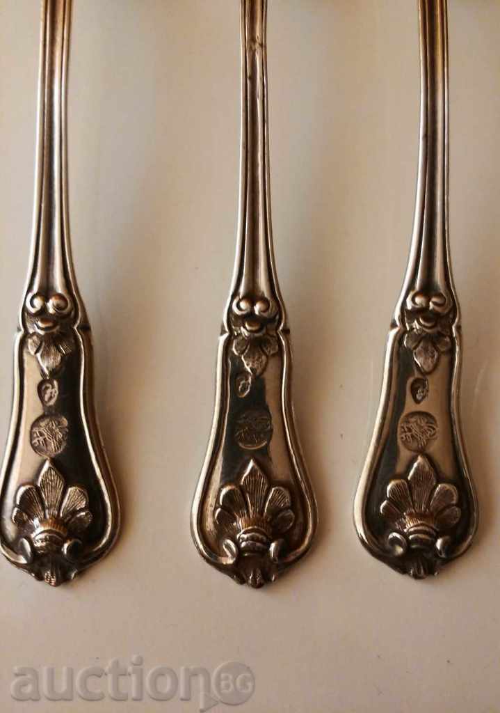 SILVER SPOONS with price 750.00 BGN | € 383.47 SILVER SPOONS with price 750.00 BGN | € 383.47