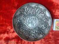Panel, hammered, copper old bowl, with a size diameter of 115 mm.