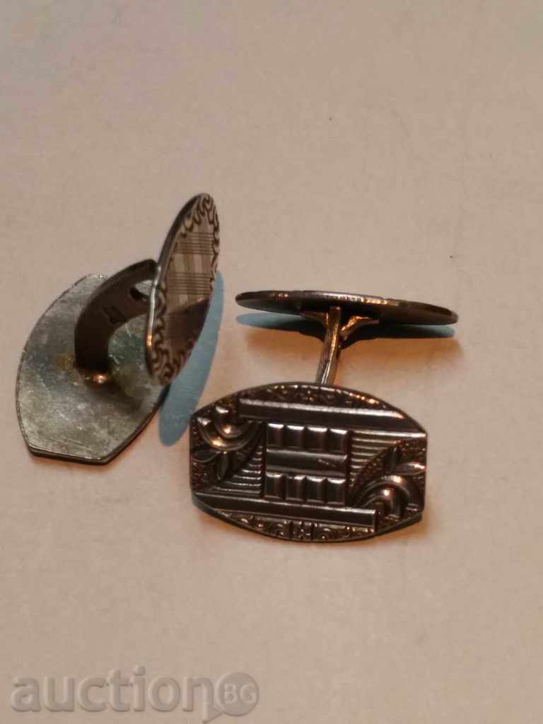 Auction  OLIVE SILVER SKIRTS