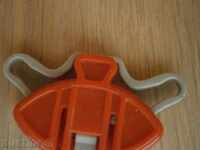 A toy from KINDER SURPRISE-27