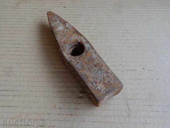 Delivery of An old stone hammer, a tool, a kink Delivery of An old stone hammer, a tool, a kink