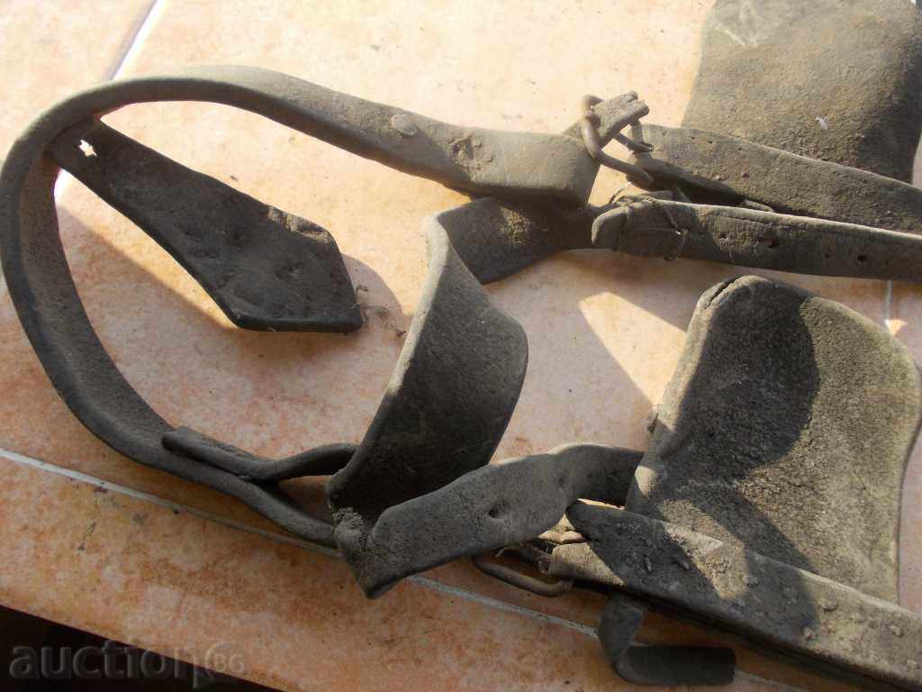 Horse στολίδια - 2 με τιμή 25.00 BGN | € 12.78 Horse στολίδια - 2 με τιμή 25.00 BGN | € 12.78