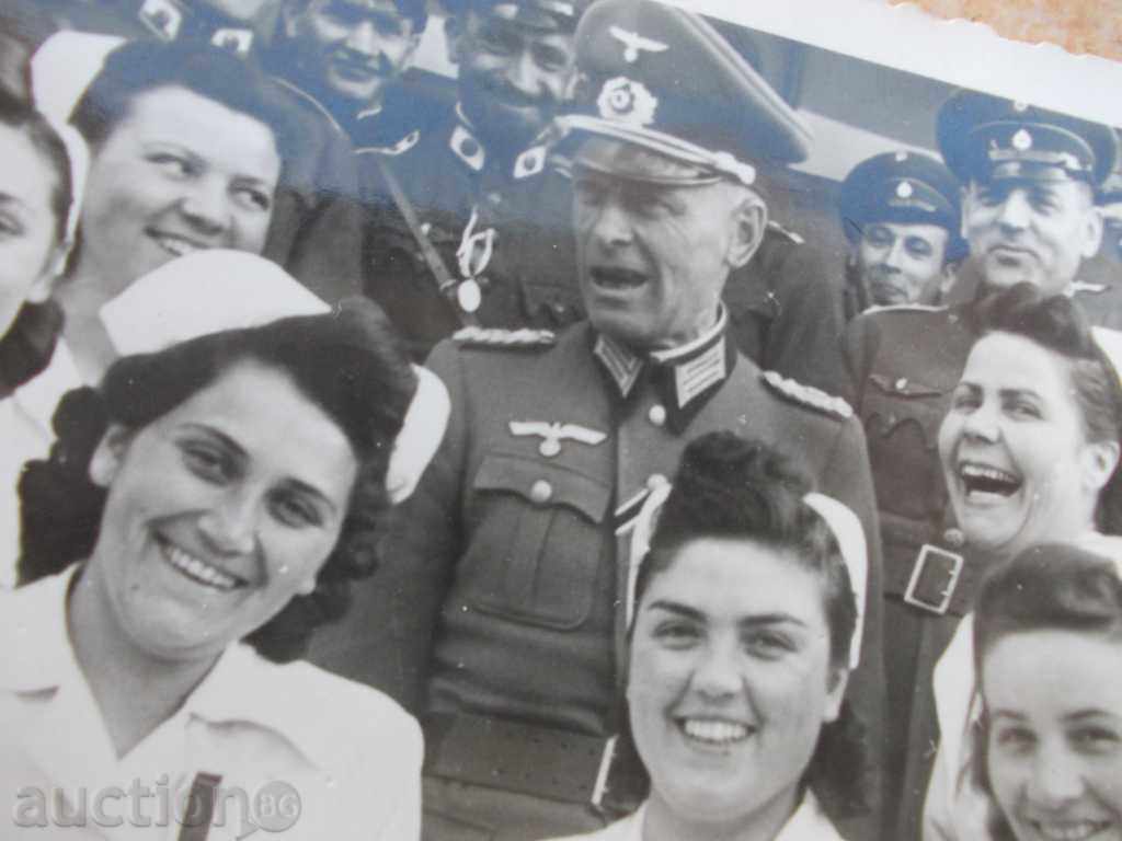 Delivery of Old photos from WWW Delivery of Old photos from WWW