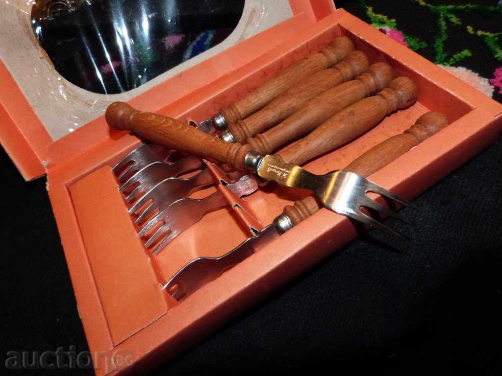 Delivery of 4402. STAR SERVICE WAS VILICS PETKO DENEV GABROVO 1979 Delivery of 4402. STAR SERVICE WAS VILICS PETKO DENEV GABROVO 1979