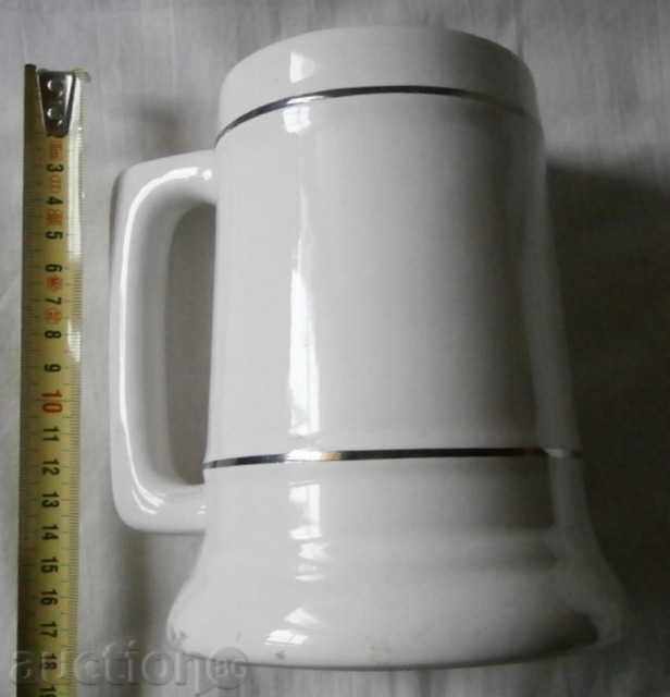 Porcelain Chinese mug