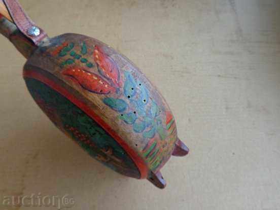 Delivery of An old vase, a bugle, a wooden pavement, a wooden one Delivery of An old vase, a bugle, a wooden pavement, a wooden one