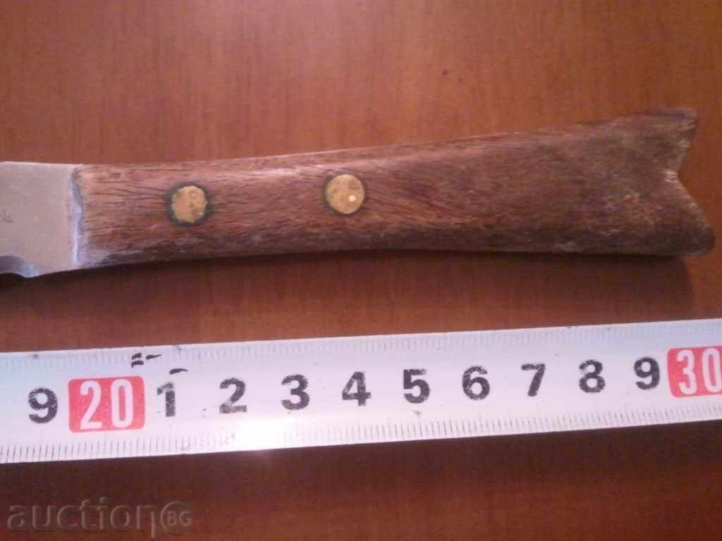 Delivery of fish knife