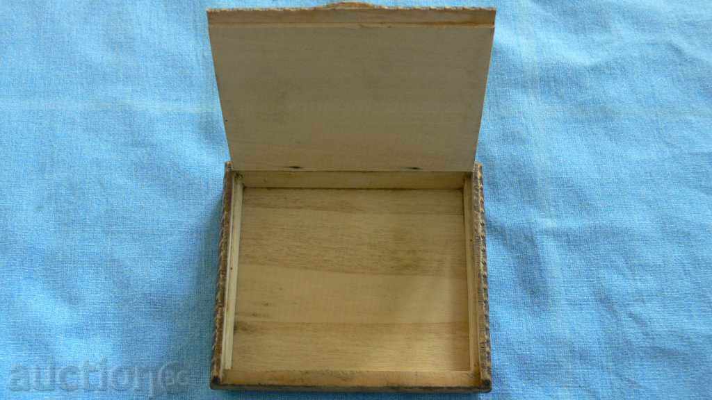 STARA TABAKAERA with price 10.00 BGN | € 5.11 STARA TABAKAERA with price 10.00 BGN | € 5.11