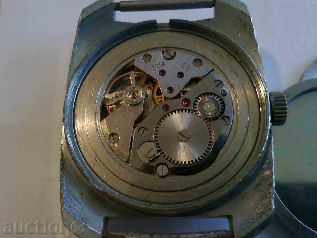 VOSTOK cu preț 15.00 BGN | € 7.67