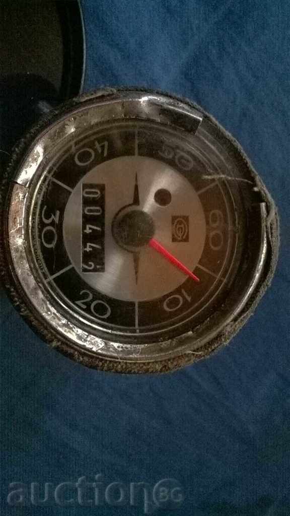Old clock device