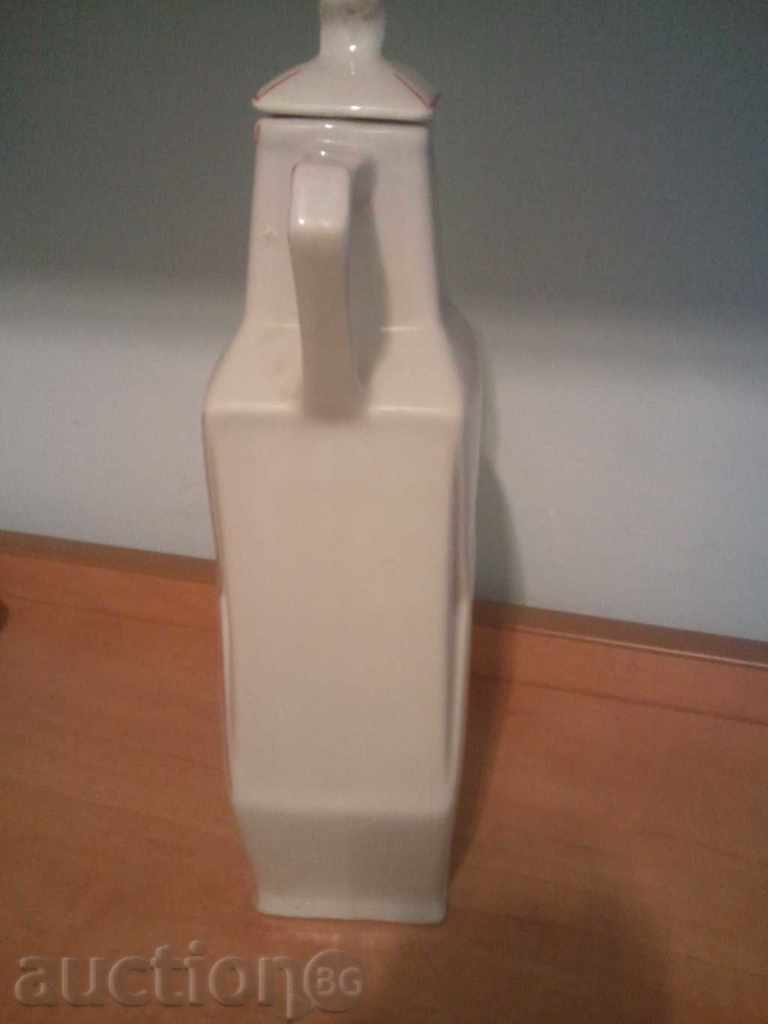 Auction porcelain vinegar EARLY SOCCER SERVICE Auction porcelain vinegar EARLY SOCCER SERVICE