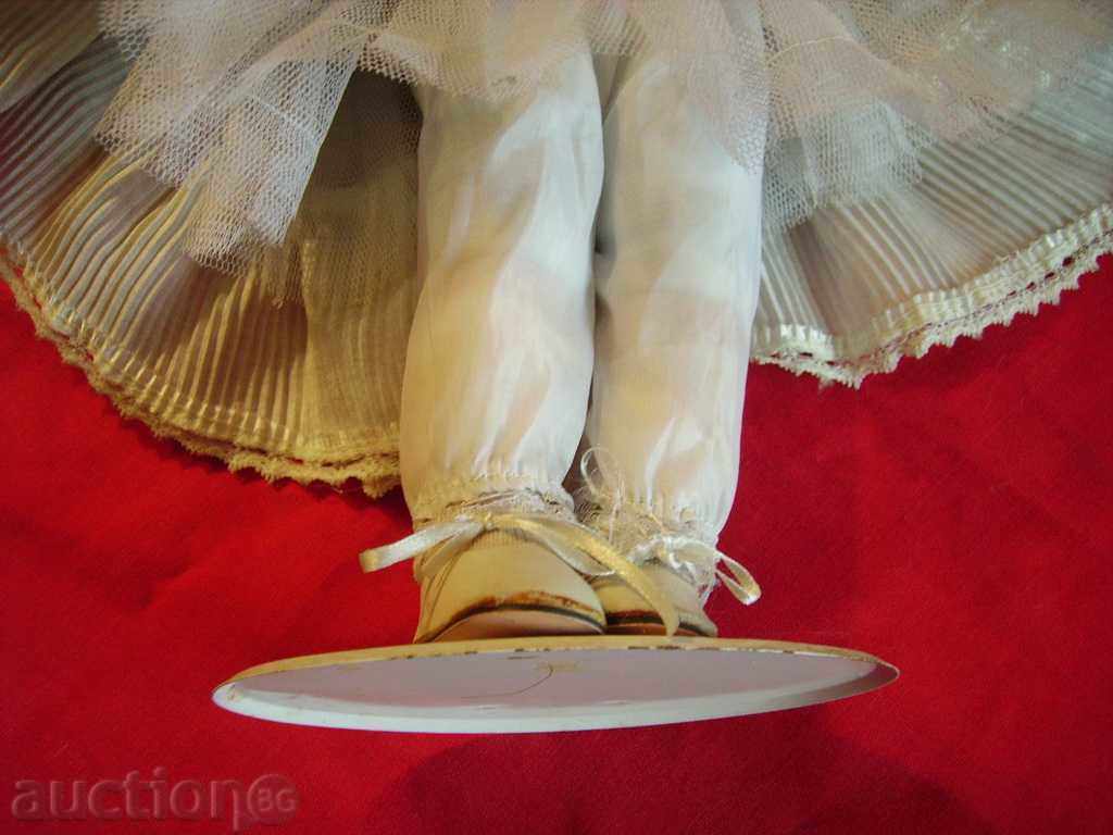 Sell ​​a collectible doll - 6