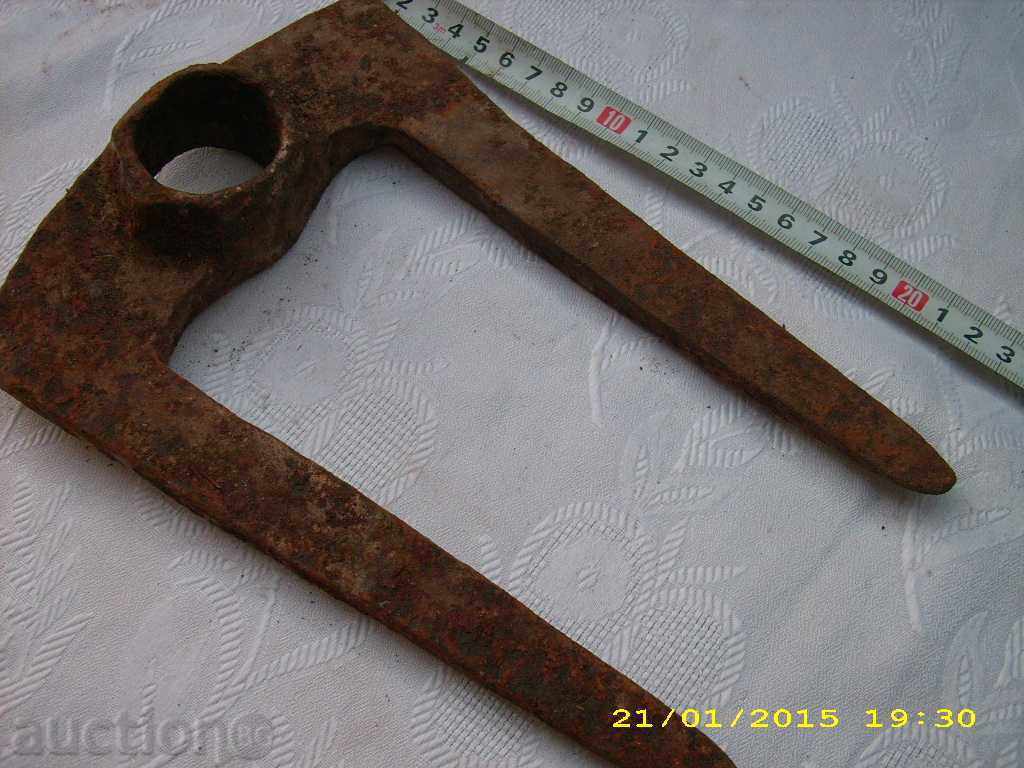 WOVEN BEARING MOSES - 5 WOVEN BEARING MOSES - 5