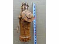 Дървен сувенир  войник за бутилка,  дървения от юбилей