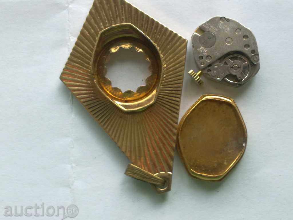 Παράδοση Μπόνους μενταγιόν επίχρυσο ρολόι Παράδοση Μπόνους μενταγιόν επίχρυσο ρολόι