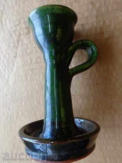 Аукцион Стар керамичен свещник със зелена гленч Аукцион Стар керамичен свещник със зелена гленч