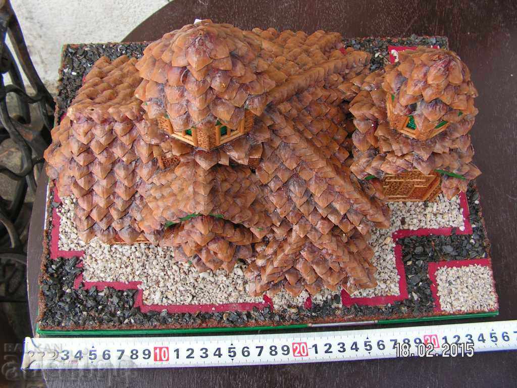 4855. BEAUTIFUL WOODEN CHURCH MODEL - 5