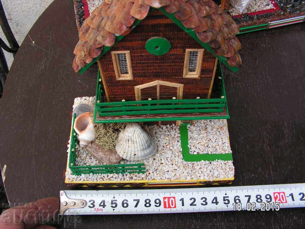 4856. BEAUTIFUL WOODWORK MODEL - 5 4856. BEAUTIFUL WOODWORK MODEL - 5