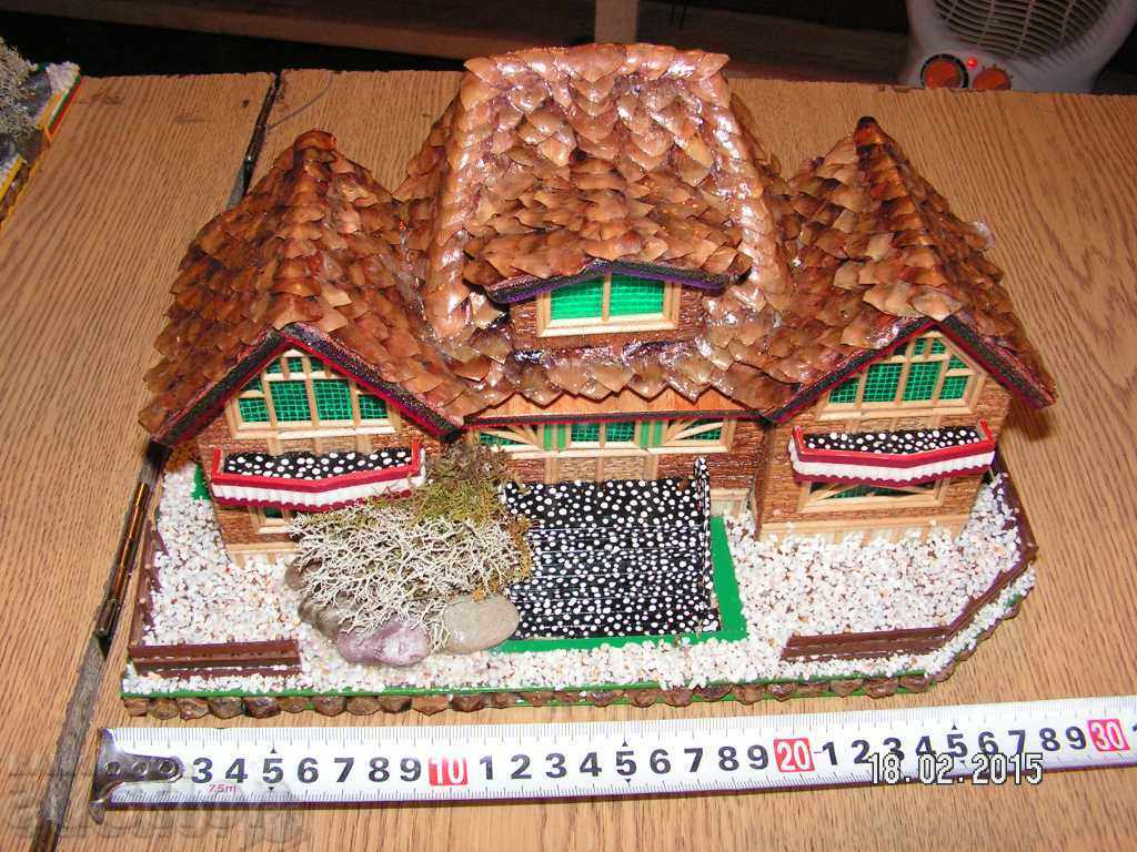 4859. BEAUTIFUL WOODEN HOUSE MODEL - 6 4859. BEAUTIFUL WOODEN HOUSE MODEL - 6