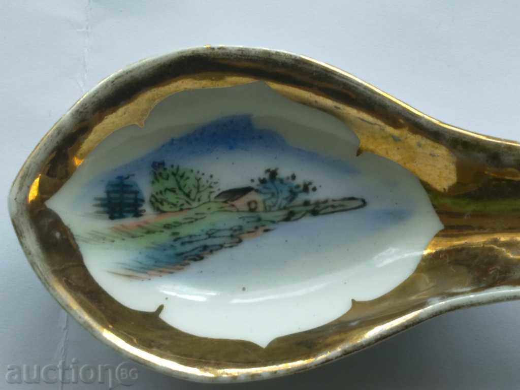 An old ceramic spoon with gold with price 5.00 BGN | € 2.56 An old ceramic spoon with gold with price 5.00 BGN | € 2.56