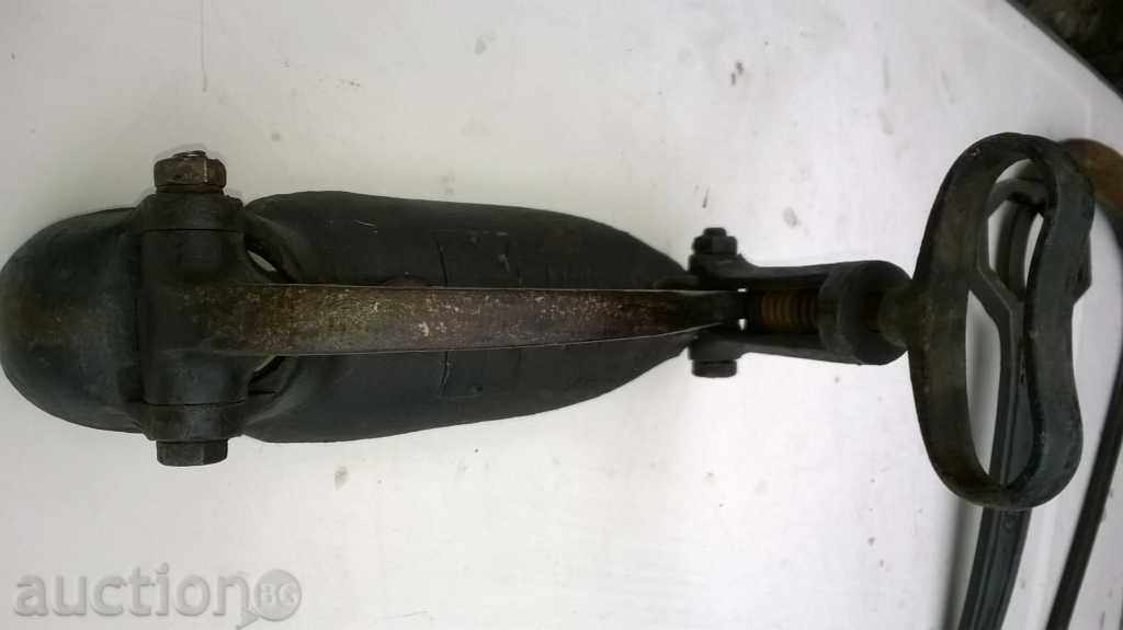 Delivery of Old hitch for a light car Delivery of Old hitch for a light car