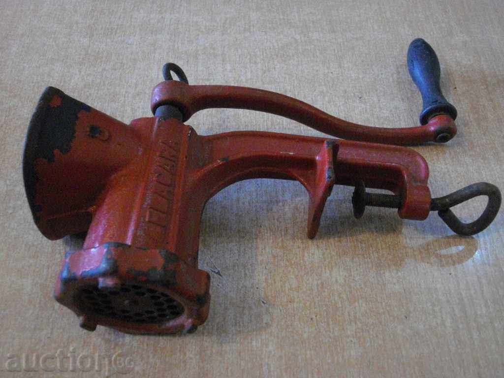 Machine for grinding meat - № 8 - 2 with price 15.00 BGN | € 7.67 Machine for grinding meat - № 8 - 2 with price 15.00 BGN | € 7.67