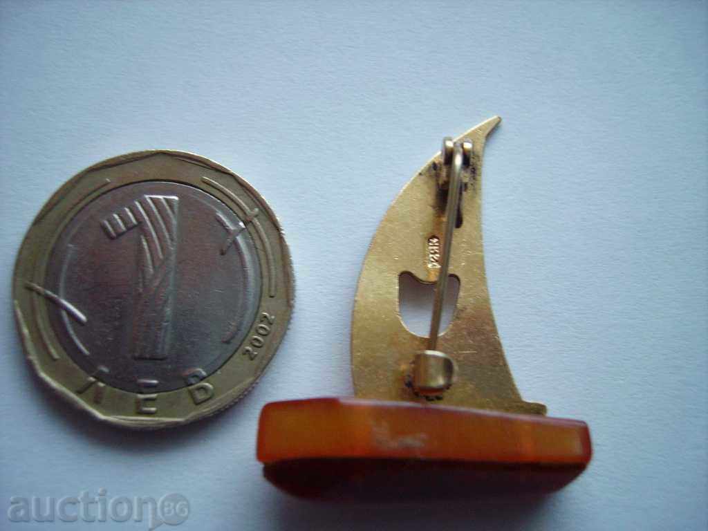 Auction  Sell ​​a brooch-amber and metal