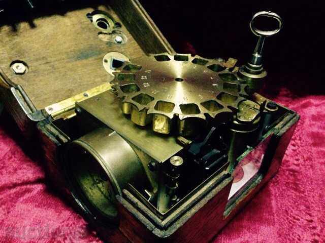 Δημοπρασία Φορητός ΧΡΟΝΟΓΡΑΦΟΣ για καταγραφή χρόνου πτήσης περιστεριών - 1939