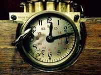 Φορητός ΧΡΟΝΟΓΡΑΦΟΣ για καταγραφή χρόνου πτήσης περιστεριών - 1939