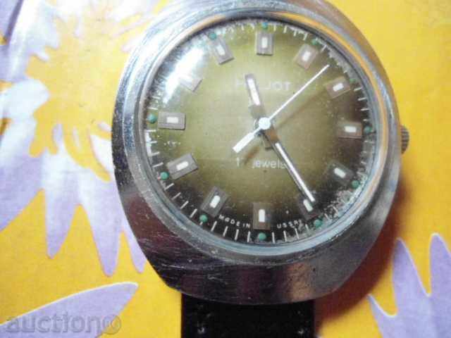 Poljot с цена 32.00 лв. | € 16.36