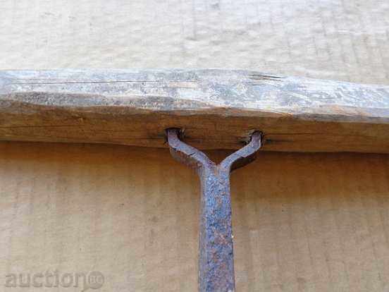 Delivery of An old primitive crunch, a drill, a screwdriver